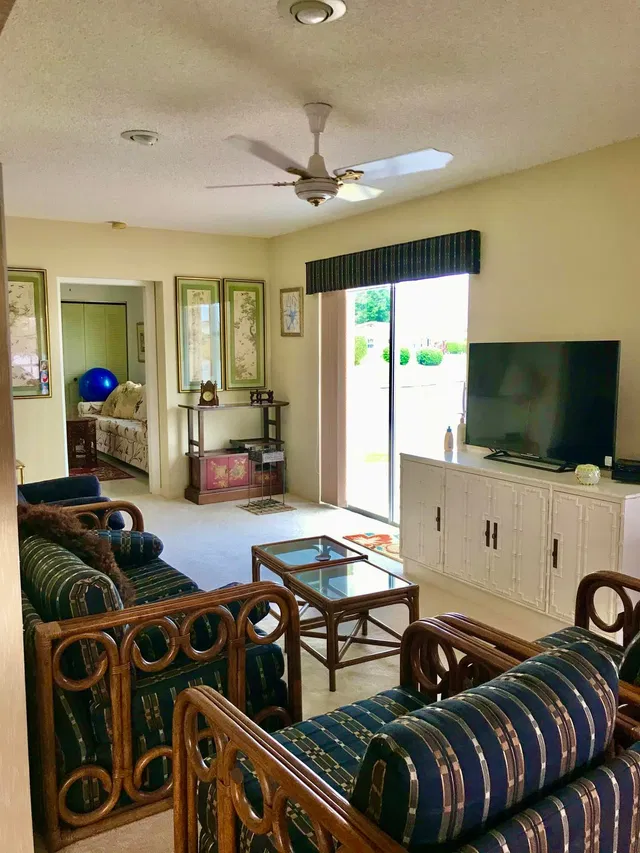 Residence photo 15