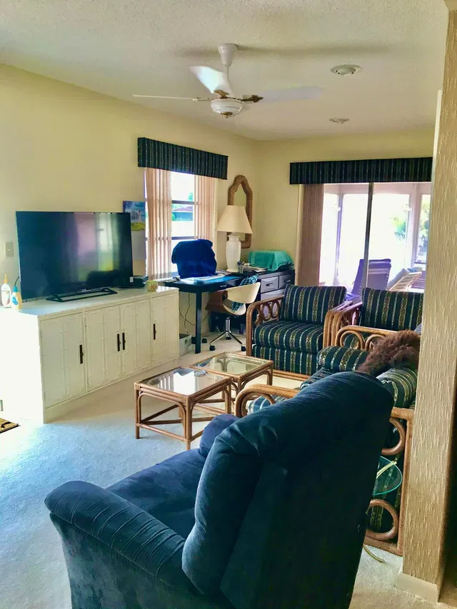 Residence photo 16