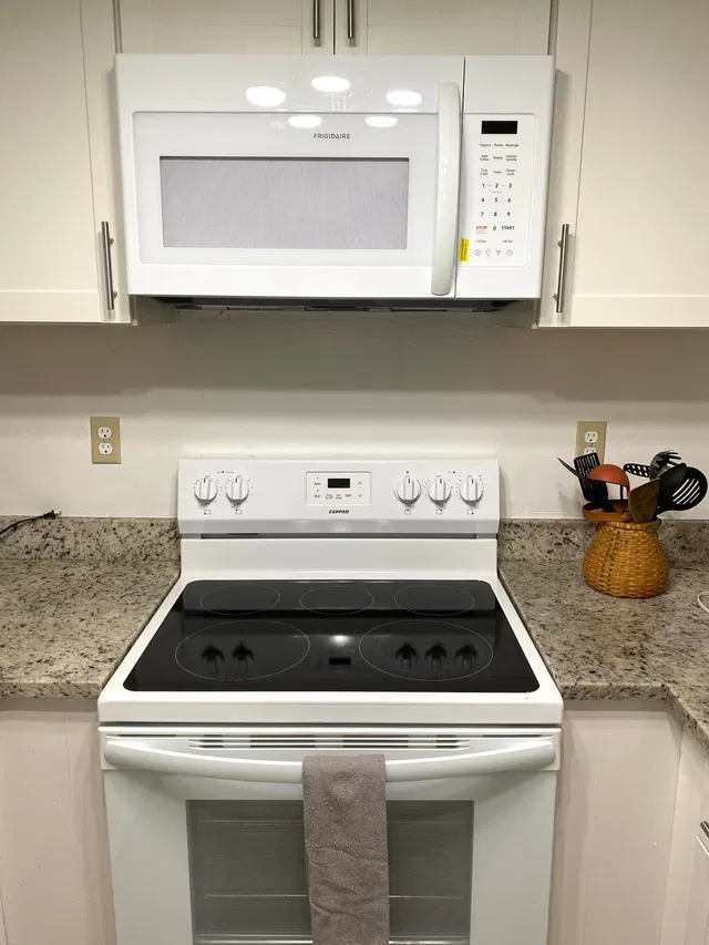 Residence photo 5