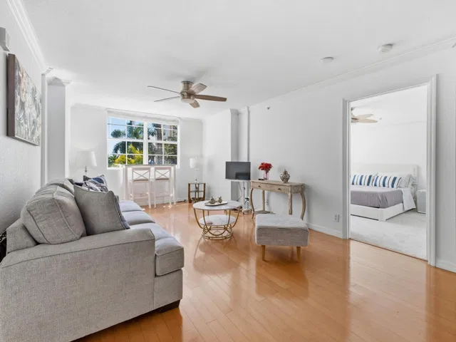 Flagler Pointe Unit 419 photo 12