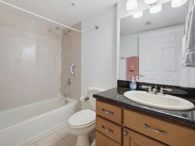 Flagler Pointe Unit 419 photo 18