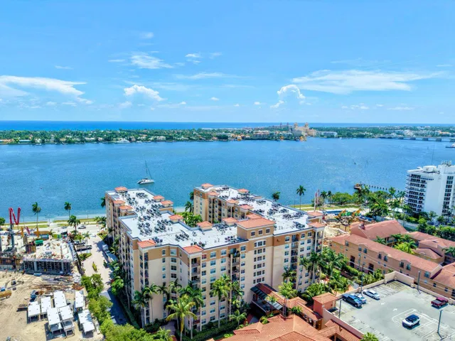 Flagler Pointe Unit 419 photo 23