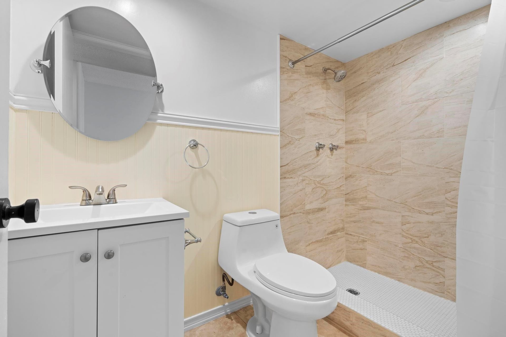 Unit 103 photo 14