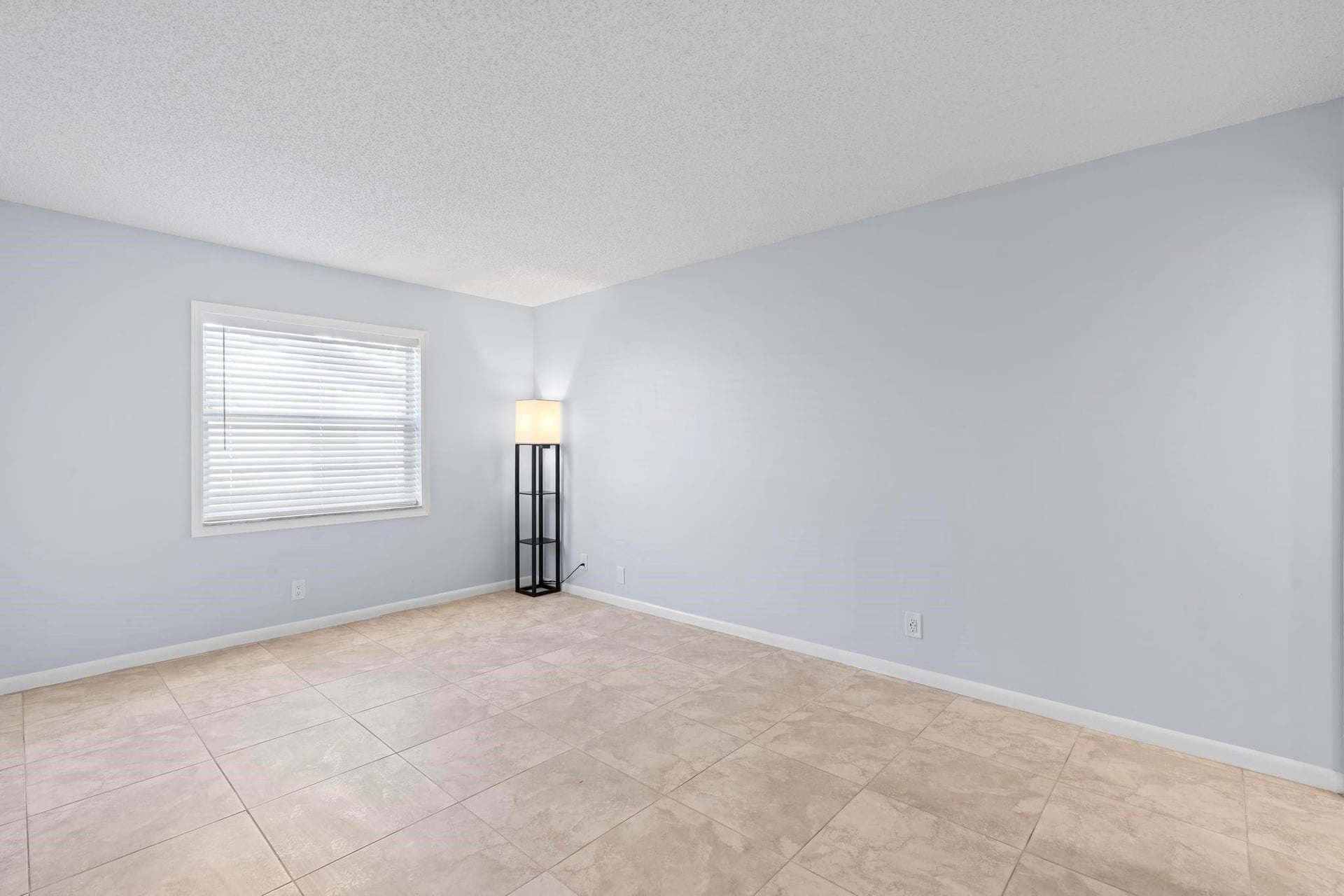 Unit 103 photo 15