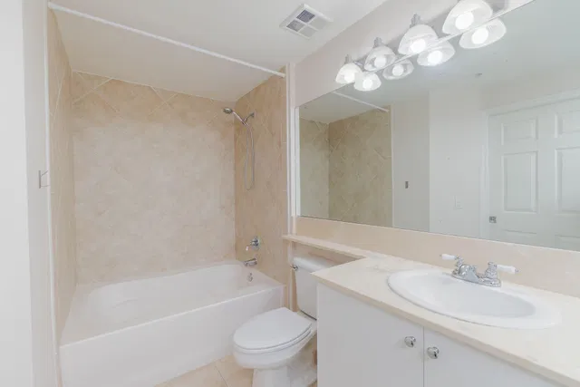 Windward Bay Lantana Unit 211 photo 12