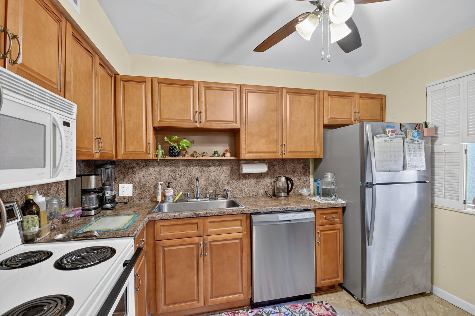  Unit 103 photo 5