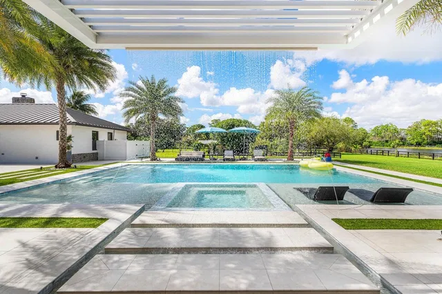 Homeland Residence photo 5