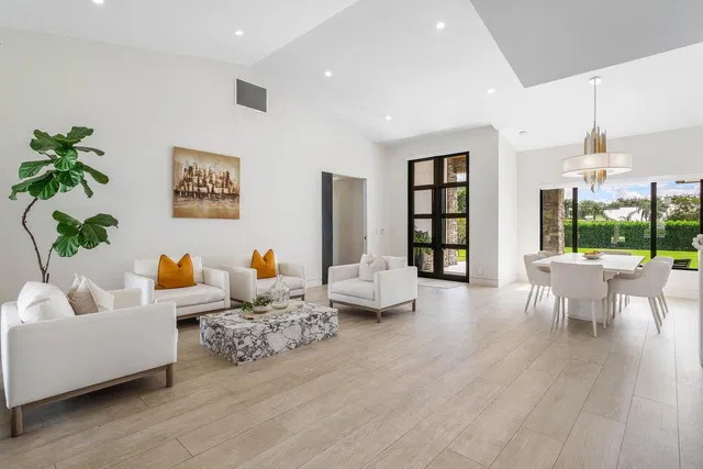 Homeland Residence photo 15