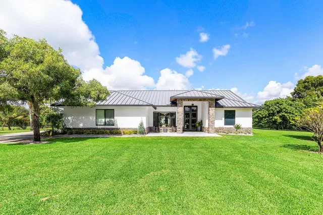 Homeland Residence photo 41
