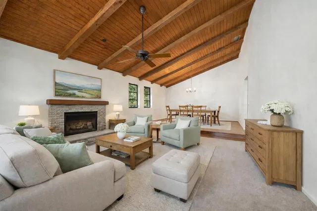  Residence photo 4