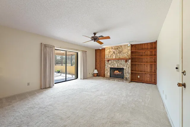  Residence photo 16