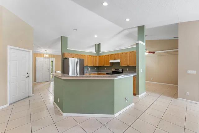  Residence photo 6