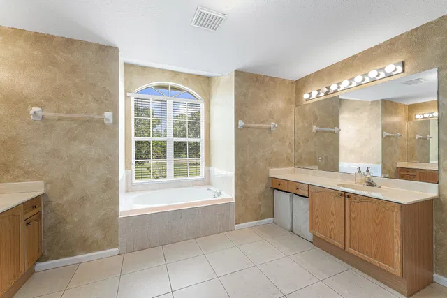  Residence photo 11
