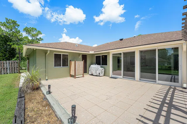  Residence photo 19