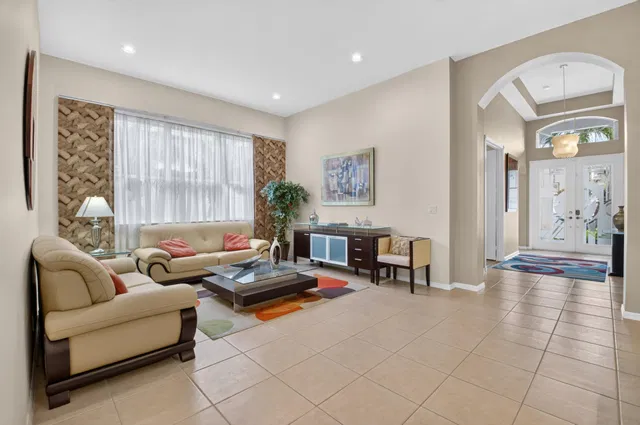 Residence photo 12