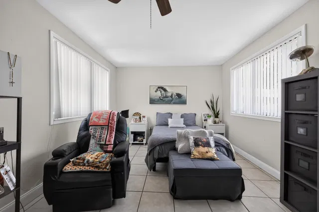  Residence photo 12
