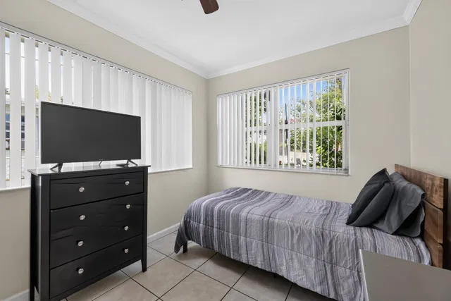  Residence photo 15