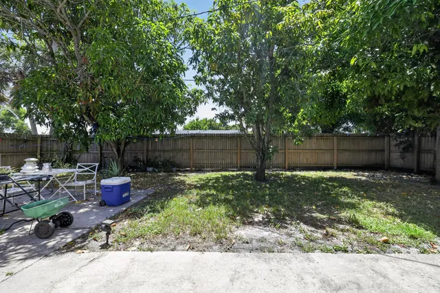  Residence photo 20