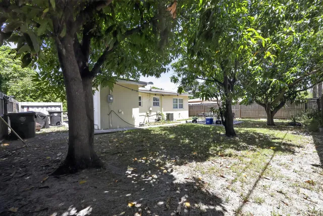  Residence photo 21