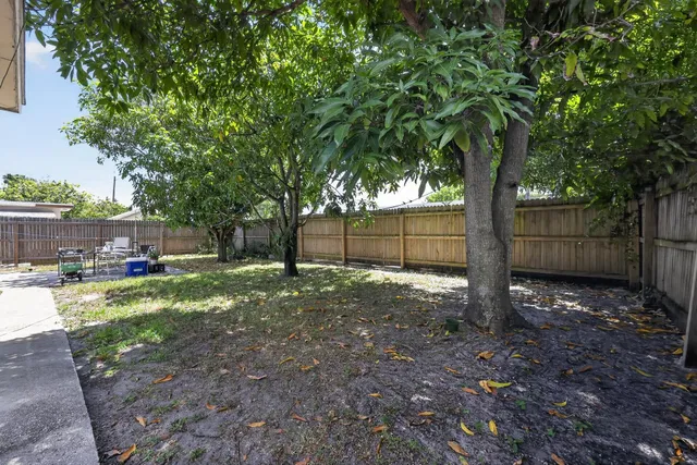  Residence photo 22