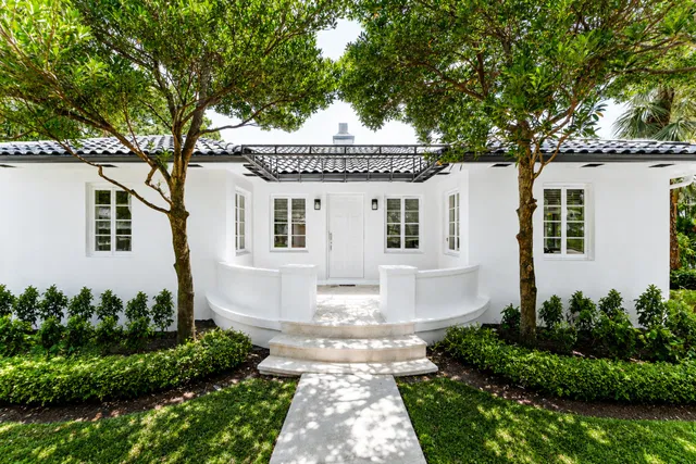 Residence photo 2