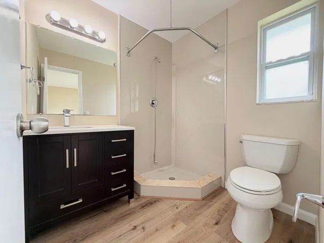  Residence photo 4