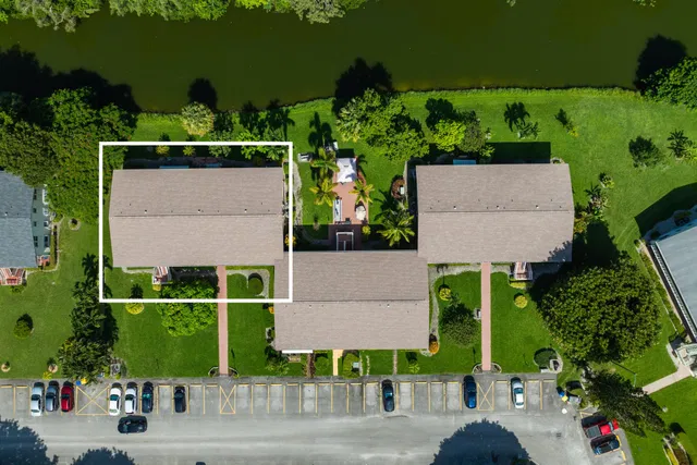  Residence photo 4