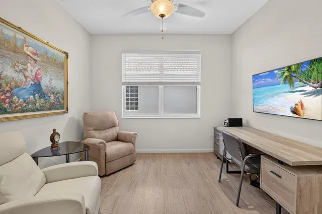 Residence photo 28