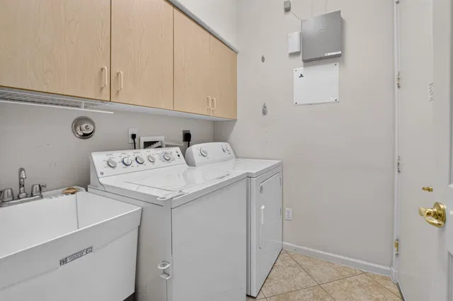 Residence photo 32