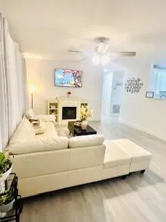 Residence photo 5
