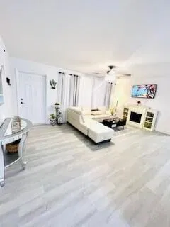 Residence photo 15