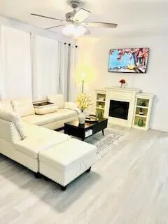 Residence photo 18