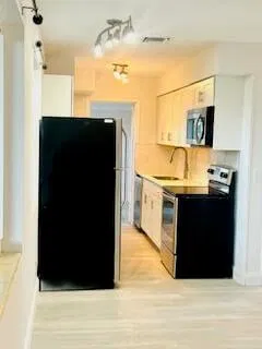Residence photo 20