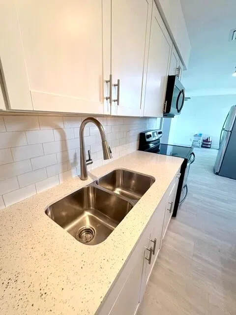 Residence photo 33