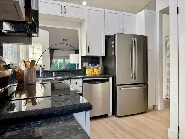 Residence photo 10