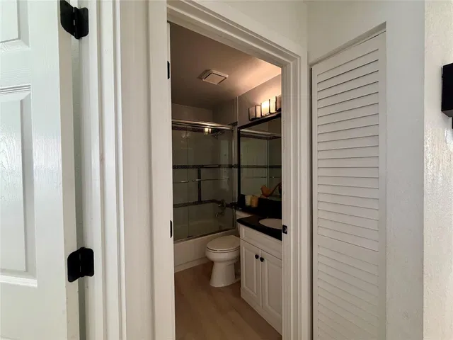 Residence photo 22
