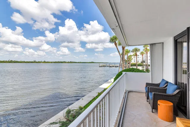 2860 S Ocean Palm Beach Unit 106 photo 23