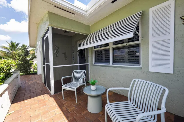 Residence photo 4