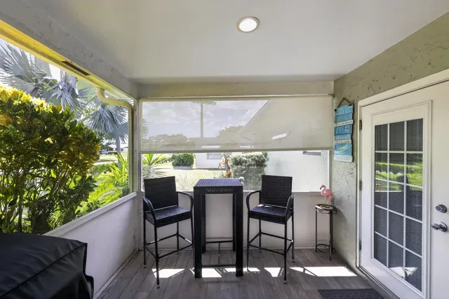 Residence photo 11