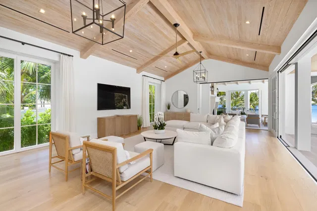 Estate Section Palm Beach Residence photo 12