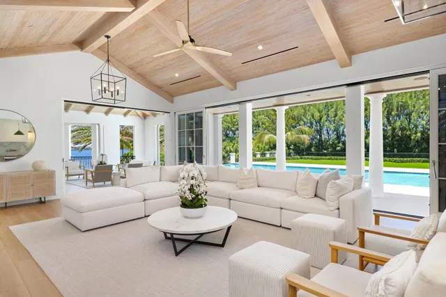 Estate Section Palm Beach Residence photo 13