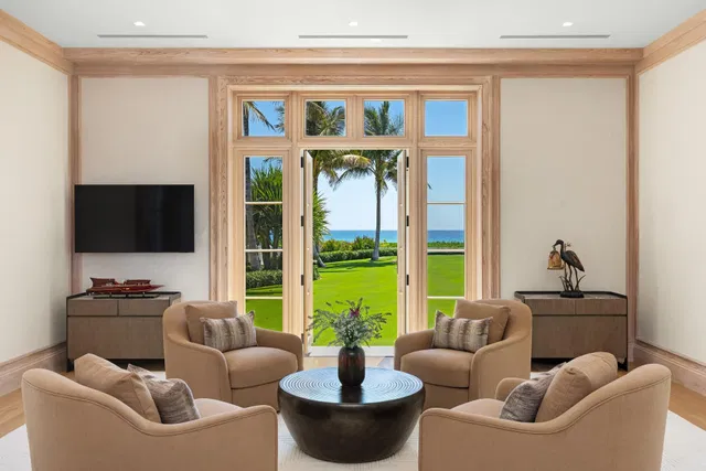 Estate Section Palm Beach Residence photo 19