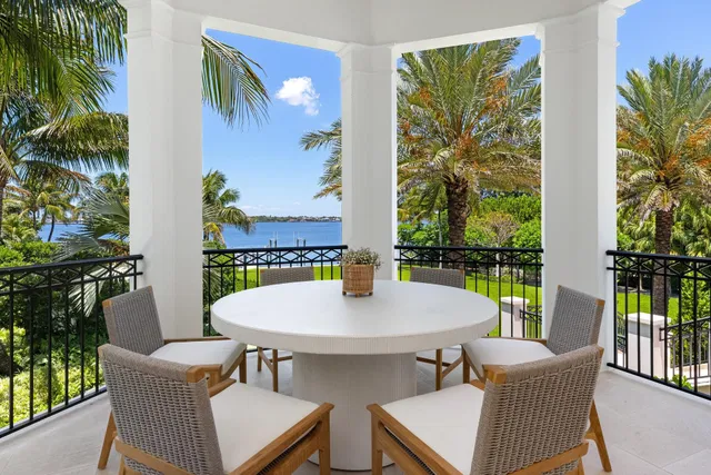 Estate Section Palm Beach Residence photo 31
