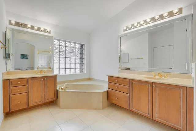 Residence photo 21
