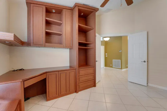 Residence photo 26