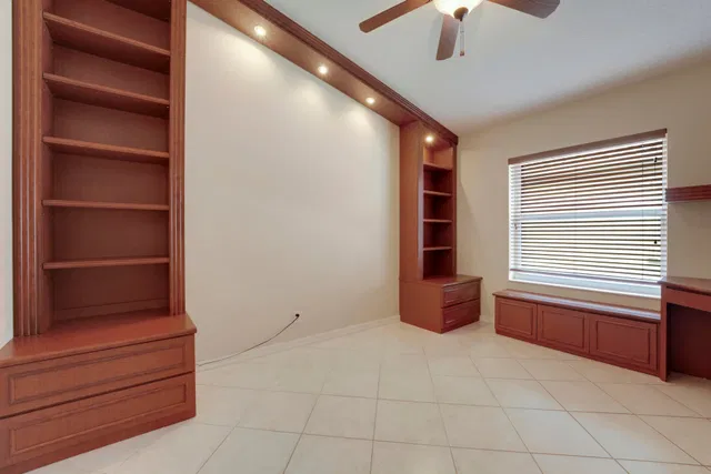 Residence photo 27