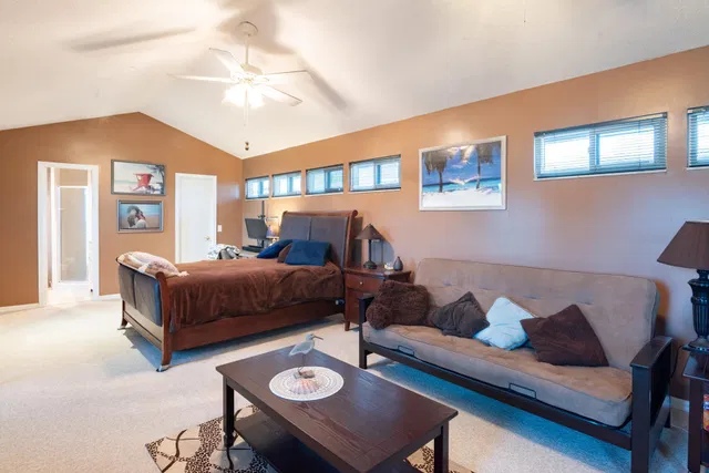 Residence photo 33