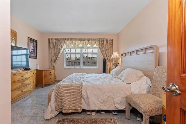 South Palm Beach Unit 4010 photo 11