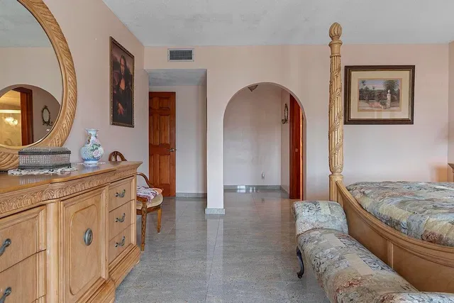 South Palm Beach Unit 4010 photo 15