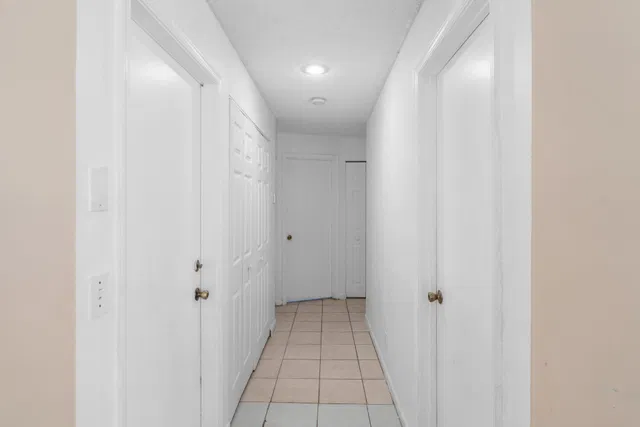 Residence photo 12